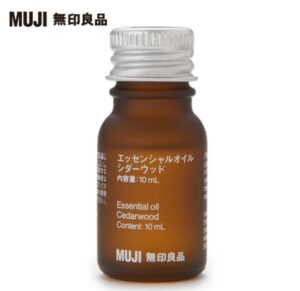muji-cedarwood-essential-oil